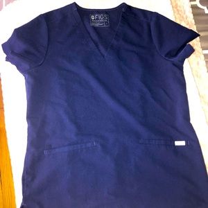 💙Figs 3 pocket Casma Top💙